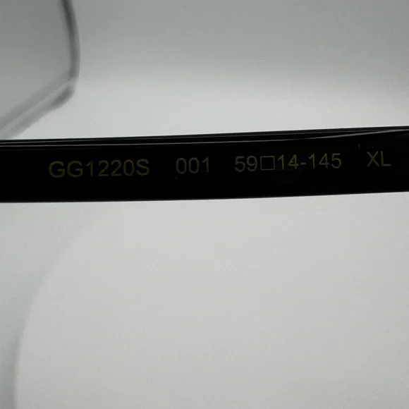 Gucci Gold Frame Sunglasses with Black Lenses - Picture 6 of 6